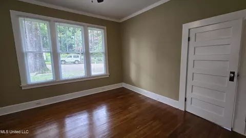 Bedroom - 908 Madison St, Jackson, MS 39202 photo 6 of 9