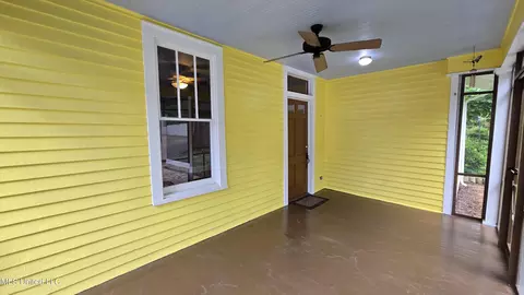Exterior - 908 Madison St, Jackson, MS 39202 photo 16 of 23