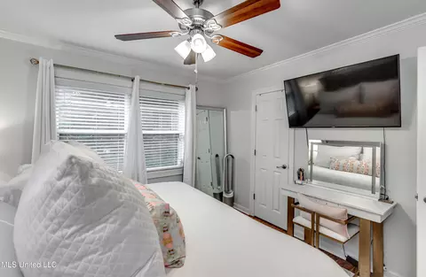 Bedroom - 5335 Red Fox Rd, Jackson, MS 39211 photo 2 of 7