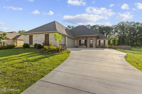 112 Richburg Ct, Pearl, MS 39208