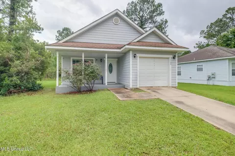 11580 Acorn Dr, Gulfport, MS 39503