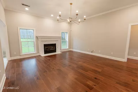 Living - 418 Concord Dr, Clinton, MS 39056 photo 1 of 6