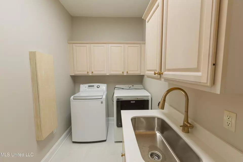 Other - 418 Concord Dr, Clinton, MS 39056 photo 5 of 7
