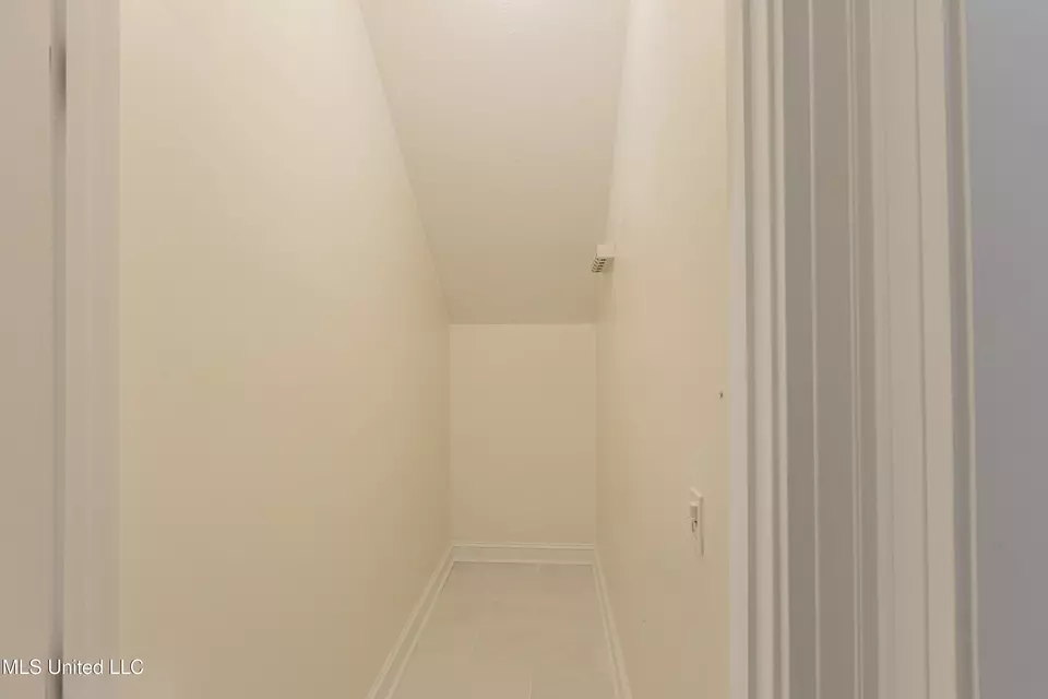 Other - 418 Concord Dr, Clinton, MS 39056 photo 6 of 7