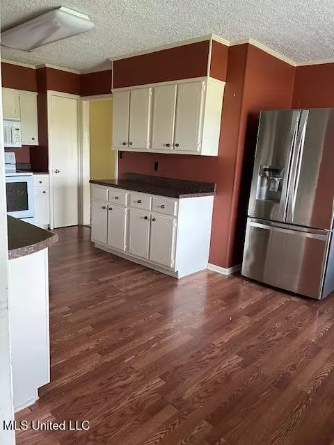 Kitchen - 740 Eubanks Rd, Alligator, MS 38720 photo 1 of 1
