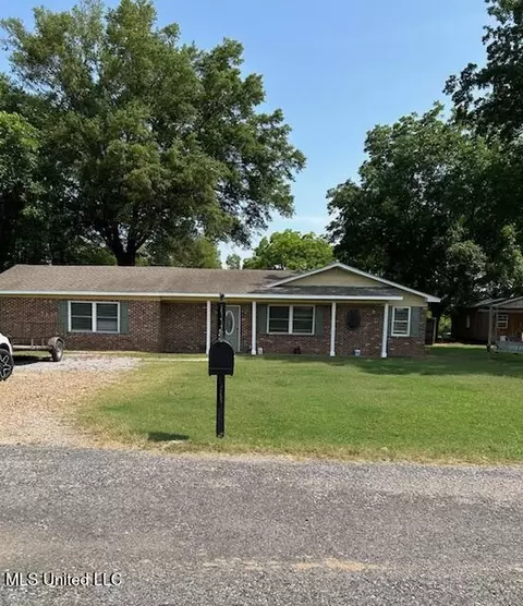 740 Eubanks Rd, Alligator, MS 38720