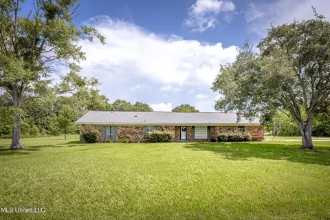 Exterior - 10001 Echo Glen Dr, Moss Point, MS 39562 photo 2 of 21