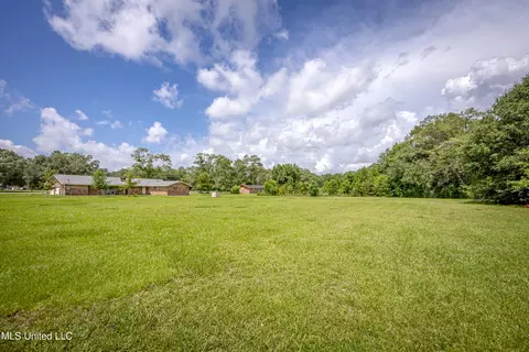 Exterior - 10001 Echo Glen Dr, Moss Point, MS 39562 photo 20 of 21