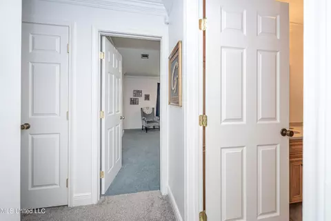Entry Way - 10001 Echo Glen Dr, Moss Point, MS 39562 photo 4 of 5