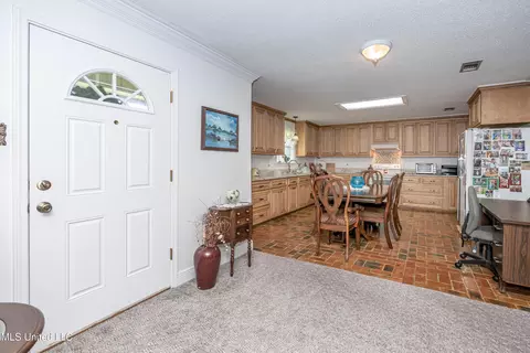 Entry Way - 10001 Echo Glen Dr, Moss Point, MS 39562 photo 2 of 5