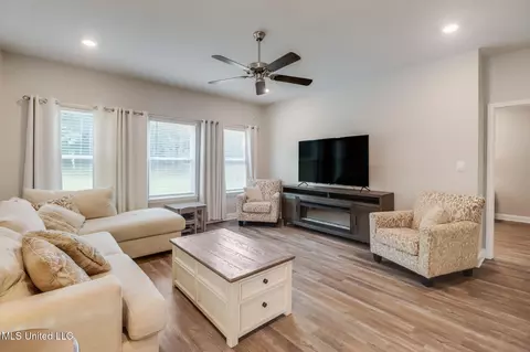 87139 Highpoint Dr, Diamondhead, MS 39525 photo 11