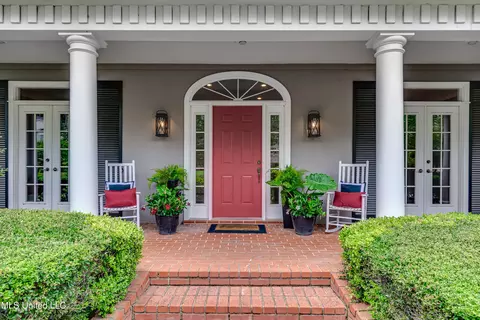 139 Woodlands Green Dr, Brandon, MS 39047