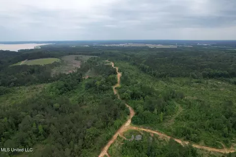 Off Highway 333, Grenada, MS 38901 photo 2