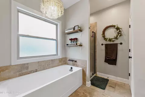 Bath - 3112 Eagle Ridge Rd, Vancleave, MS 39565 photo 2 of 5