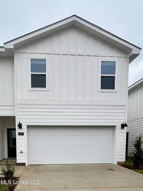 107 Harper Grove Cir #21, Ocean Springs, MS 39564