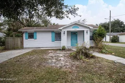 204 Trautman Ave, Long Beach, MS 39560