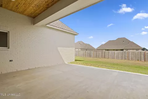 484 Aurora Cir, Canton, MS 39046 photo 31