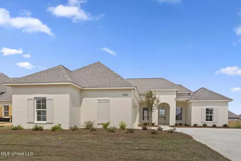 484 Aurora Cir, Canton, MS 39046 photo 2