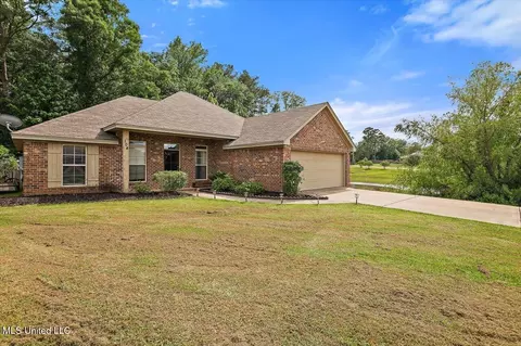 104 Greenfield Ridge Dr, Brandon, MS 39042