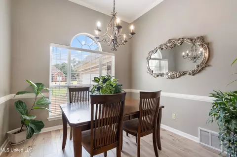 Dining - 139 Tanner Cv, Hernando, MS 38632 photo 1 of 2