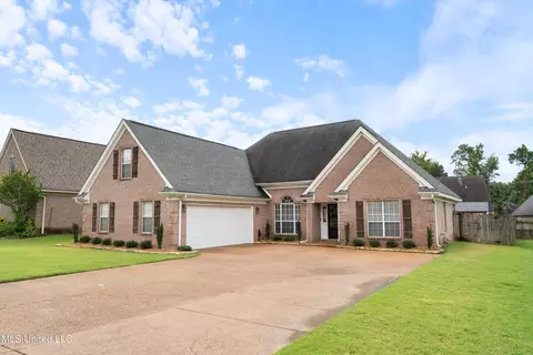 Exterior - 139 Tanner Cv, Hernando, MS 38632 photo 3 of 4