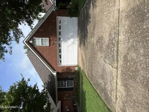 7597 Davis Pkwy, Southaven, MS 38671