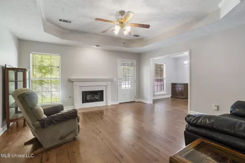 Living - 505 Eaglewood Dr, Florence, MS 39073 photo 1 of 3