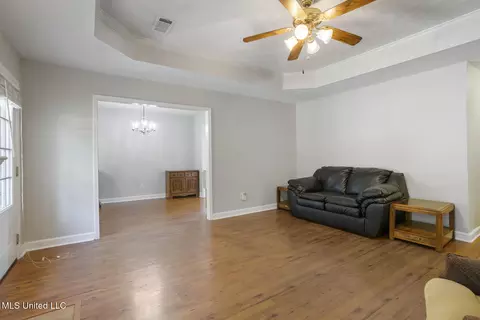 Living - 505 Eaglewood Dr, Florence, MS 39073 photo 3 of 3
