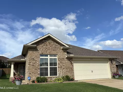 8826 Arendale Dr, Southaven, MS 38671