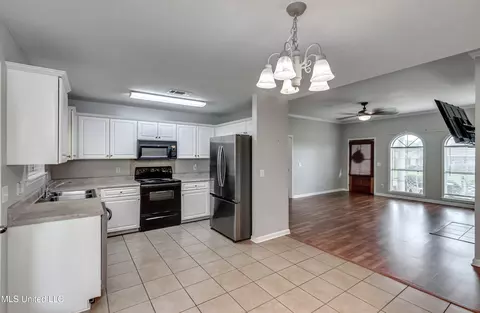 619 Shadowridge Dr, Brandon, MS 39047 photo 7