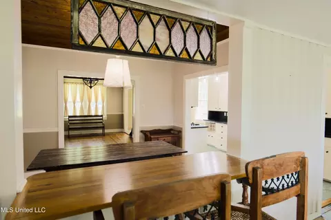 Dining - 392 Ashburn St, Natchez, MS 39120 photo 4 of 4