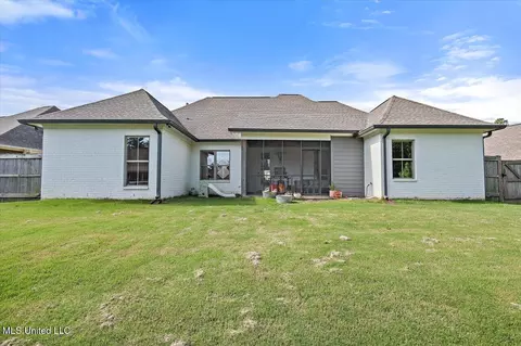 Exterior - 102 Hampton Trl, Madison, MS 39110 photo 7 of 8