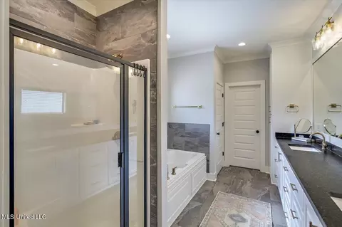 Bath - 102 Hampton Trl, Madison, MS 39110 photo 2 of 4
