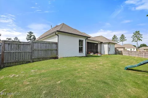 Exterior - 102 Hampton Trl, Madison, MS 39110 photo 6 of 8