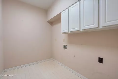 Other - 8136 Saddlebrook Cv, Olive Branch, MS 38654 photo 2 of 4