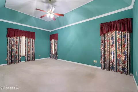 Bedroom - 8136 Saddlebrook Cv, Olive Branch, MS 38654 photo 3 of 9