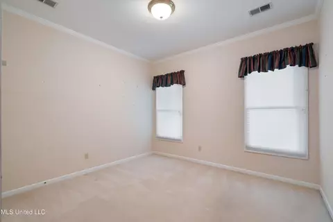 Bedroom - 8136 Saddlebrook Cv, Olive Branch, MS 38654 photo 6 of 9