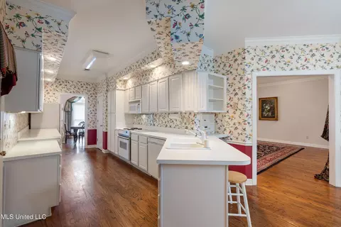 Kitchen - 8136 Saddlebrook Cv, Olive Branch, MS 38654 photo 1 of 4