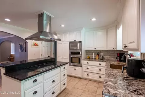 Kitchen - 211 Traceway Dr, Natchez, MS 39120 photo 1 of 1