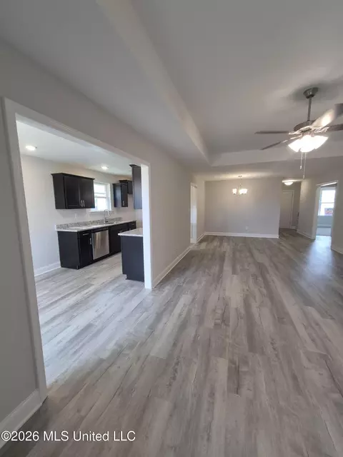 7881 Gardendale Dr, Olive Branch, MS 38654
