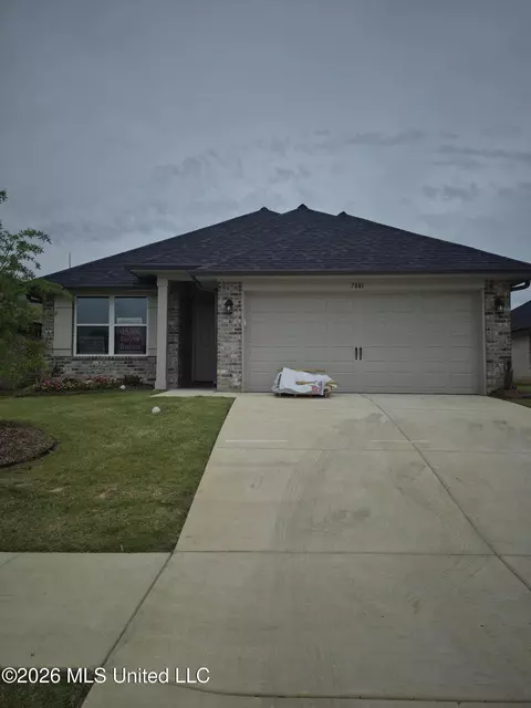 7881 Gardendale Dr, Olive Branch, MS 38654