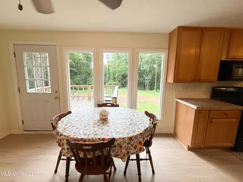 Dining - 534 Scr 32 E, Forest, MS 39074 photo 2 of 3