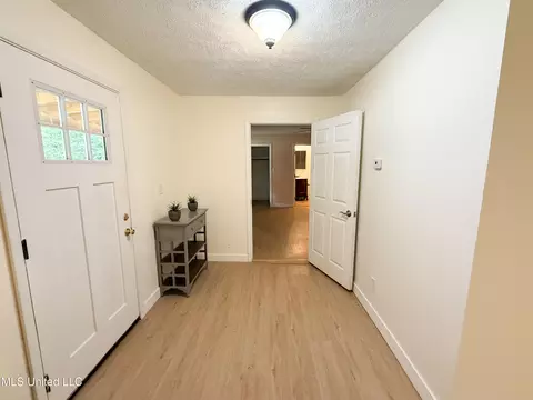Entry Way - 534 Scr 32 E, Forest, MS 39074 photo 1 of 3