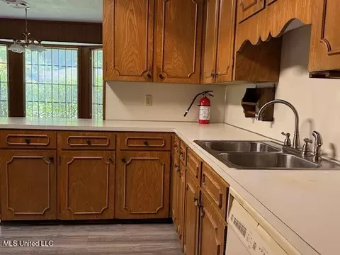 1119 Primrose St, Jackson, MS 39212 photo 3