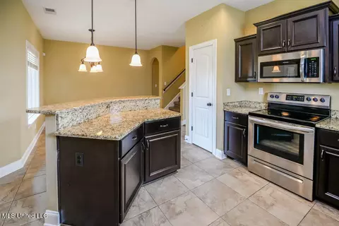 4705 Dublin, Olive Branch, MS 38654 photo 5