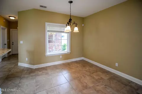4705 Dublin, Olive Branch, MS 38654 photo 7