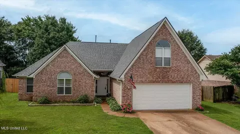 6269 Saddletrail Dr, Olive Branch, MS 38654
