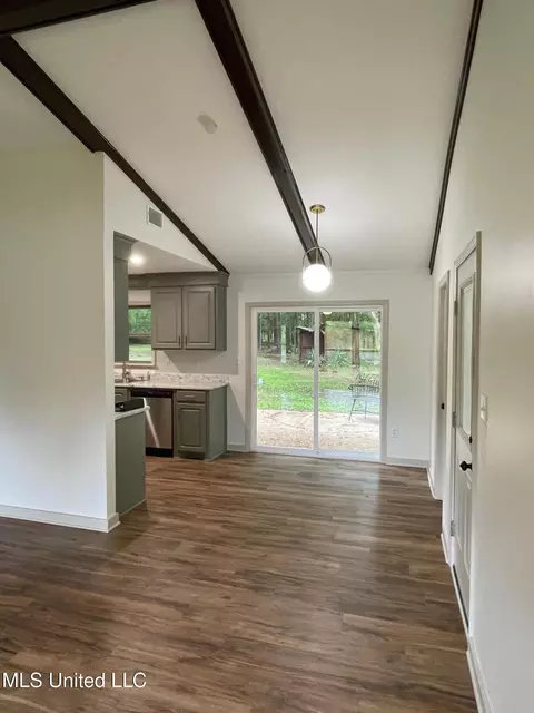 281 Thomasville Rd, Florence, MS 39073 photo 9