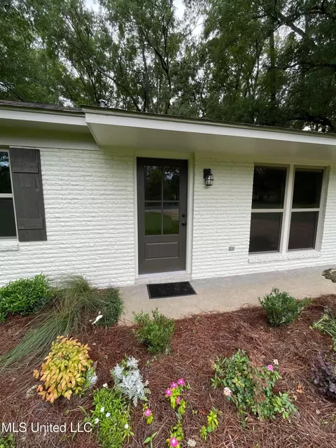 281 Thomasville Rd, Florence, MS 39073 photo 4