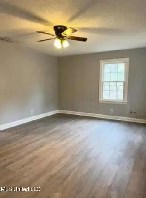 Other - 2206 N 3rd Ave, Laurel, MS 39440 photo 2 of 5